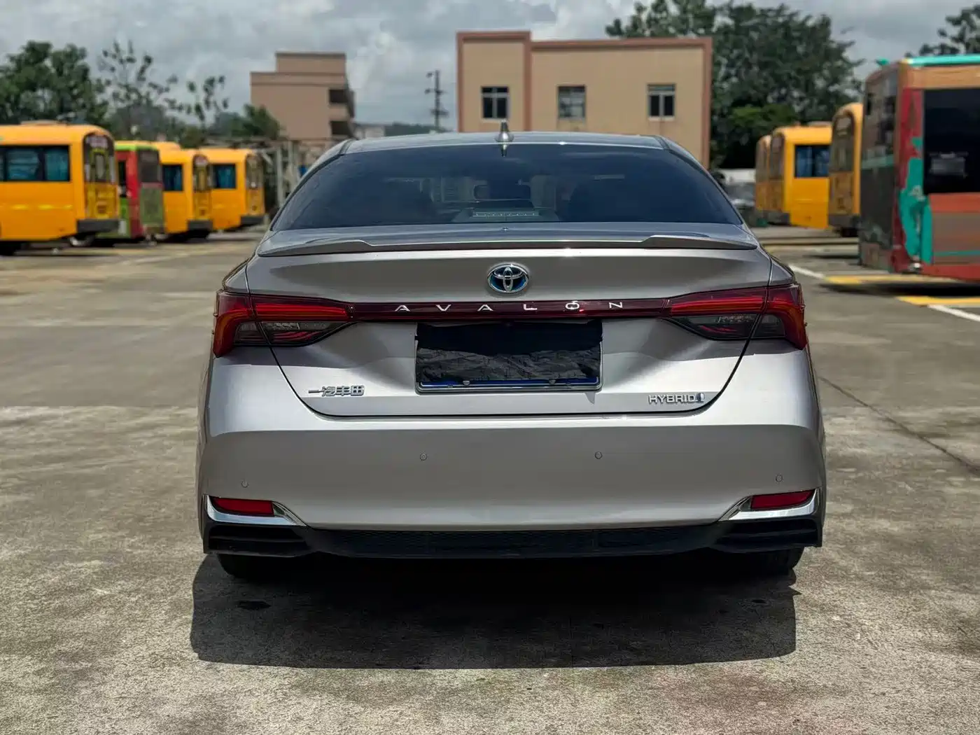Photo 8 - Toyota Avalon