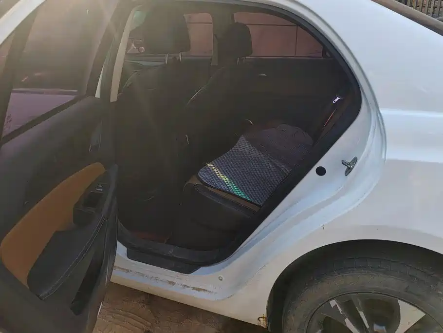 BYD Qin New Energy 2018 2018 1.5T Smart Elite