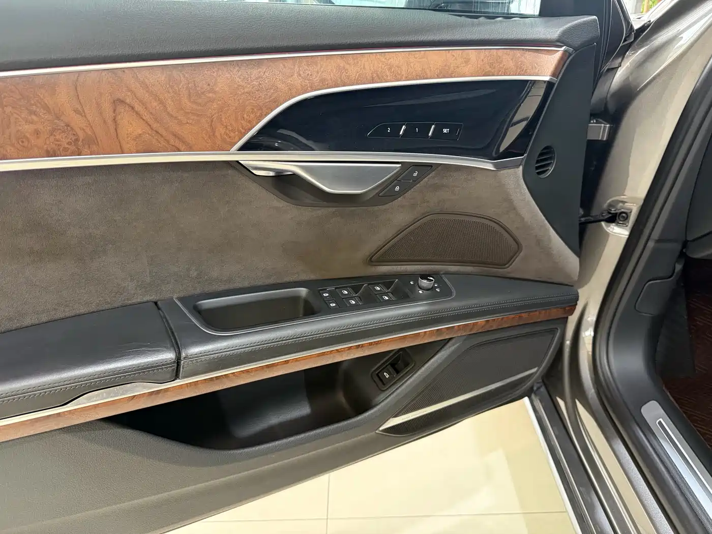 Audi A8 2018 A8L 55 TFSI quattro Luxury фото 11