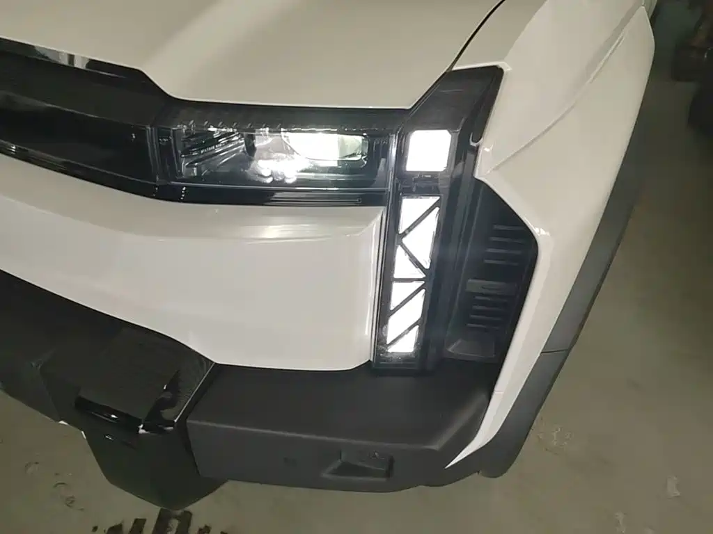 Фото 24 - iCAR 03T