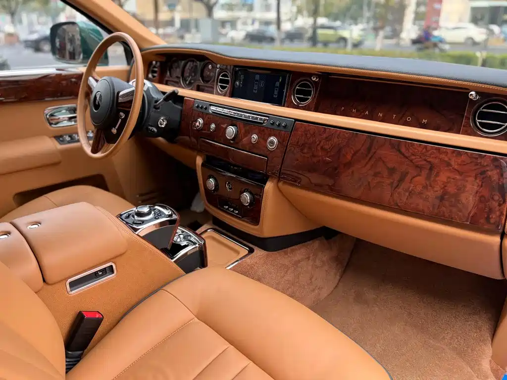 Rolls-Royce Phantom 2014 2013 6.7L Extended Wheelbase (EWB)