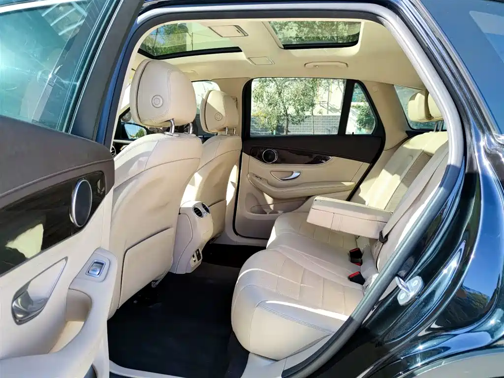 Mercedes-Benz GLC 2019 GLC 260 L 4MATIC Dynamic фото 10