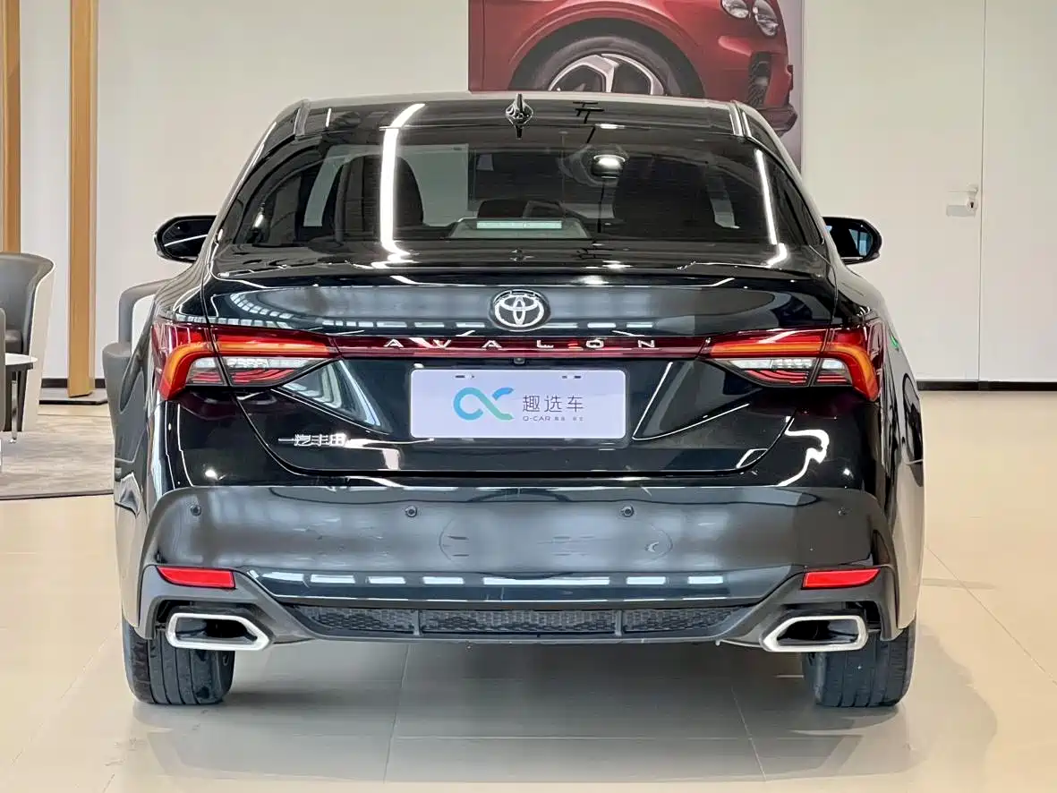 Toyota Avalon 2023 2.5L Luxury Edition фото 6