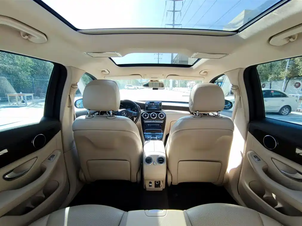 Mercedes-Benz GLC 2019 GLC 260 L 4MATIC Dynamic фото 17