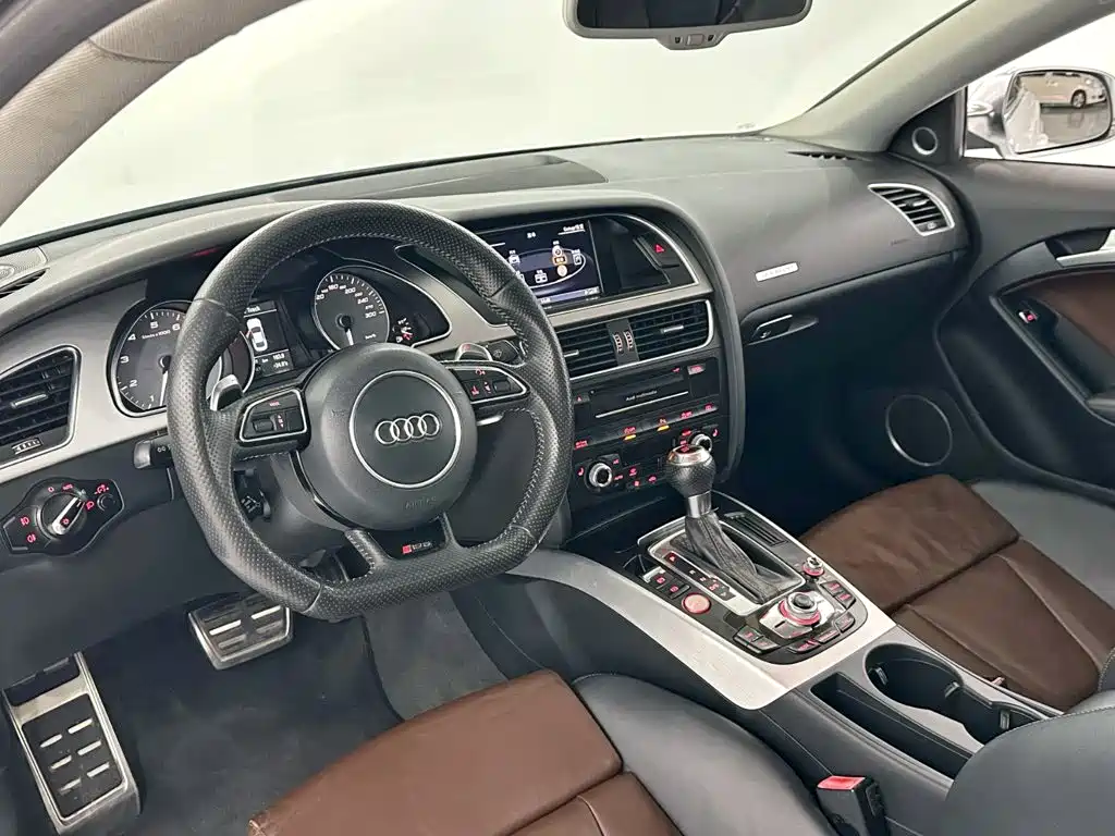 صورة 10 - Audi S5