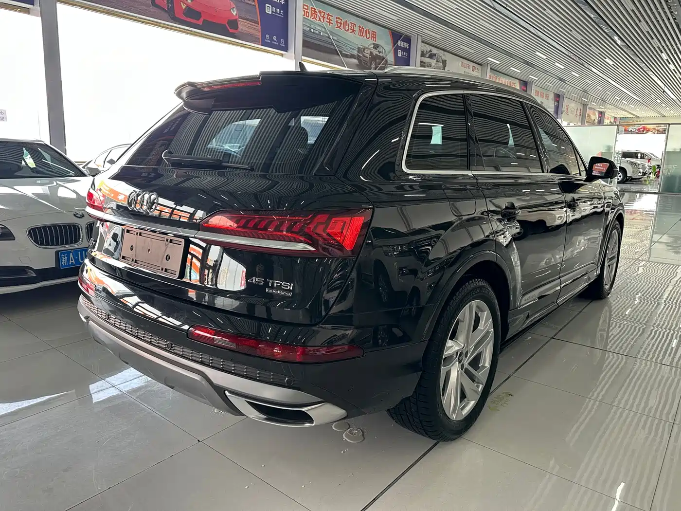 AUDI Q7