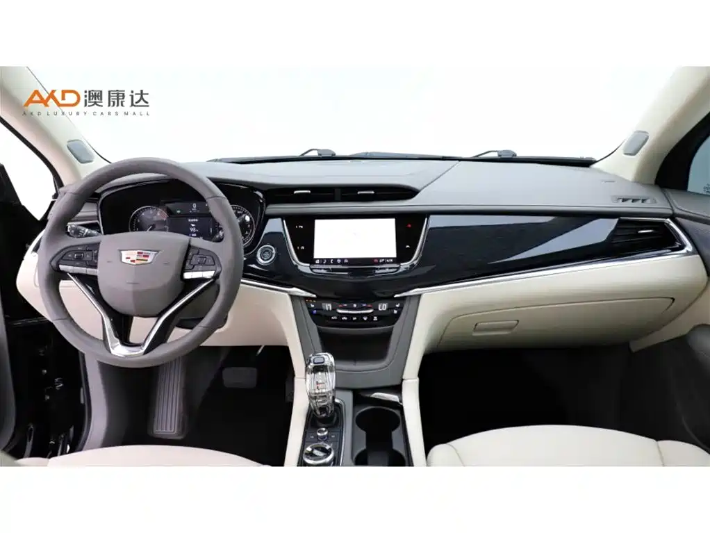 CADILLAC XT6