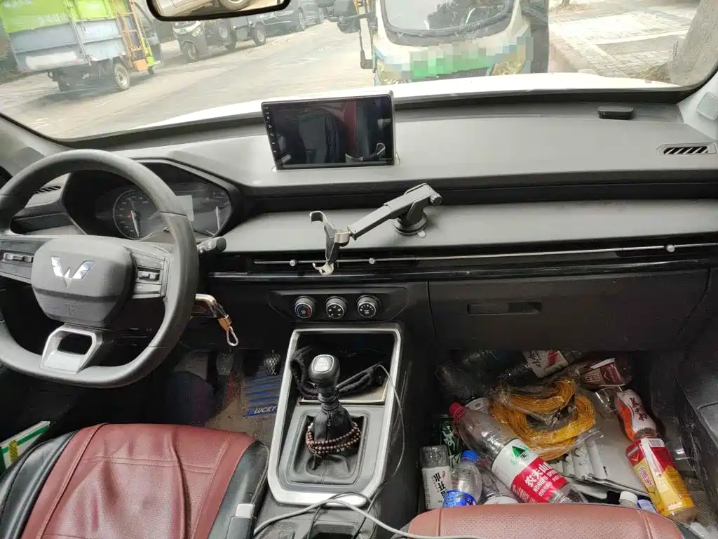 Wuling Motors Wuling Xingchi 2024 2022 1.5L Manual Freedom Edition