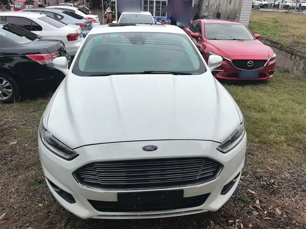 Фото 19 - Ford Mondeo