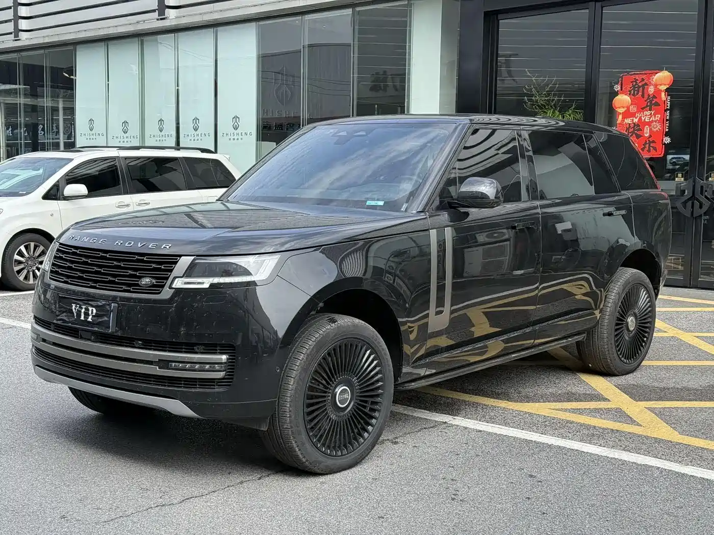 Land Rover Range Rover 2023 Facelift 3.0 L6 400PS Prosperity Extended Version