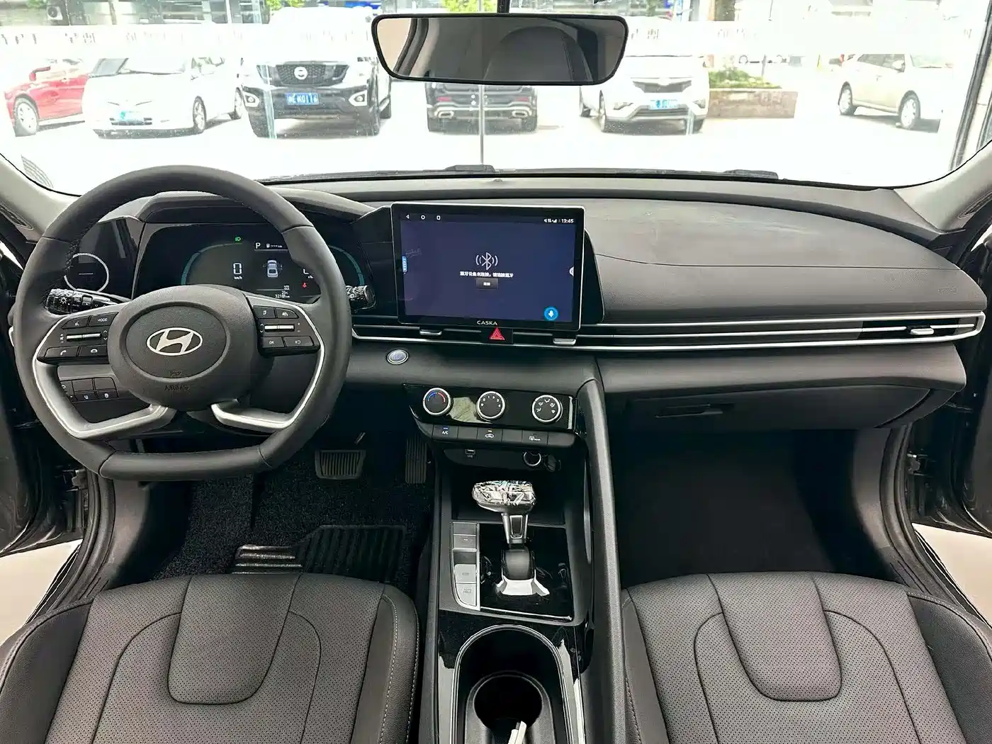 Hyundai Elantra 2023 1.5L CVT GLX Elite Edition фото 5