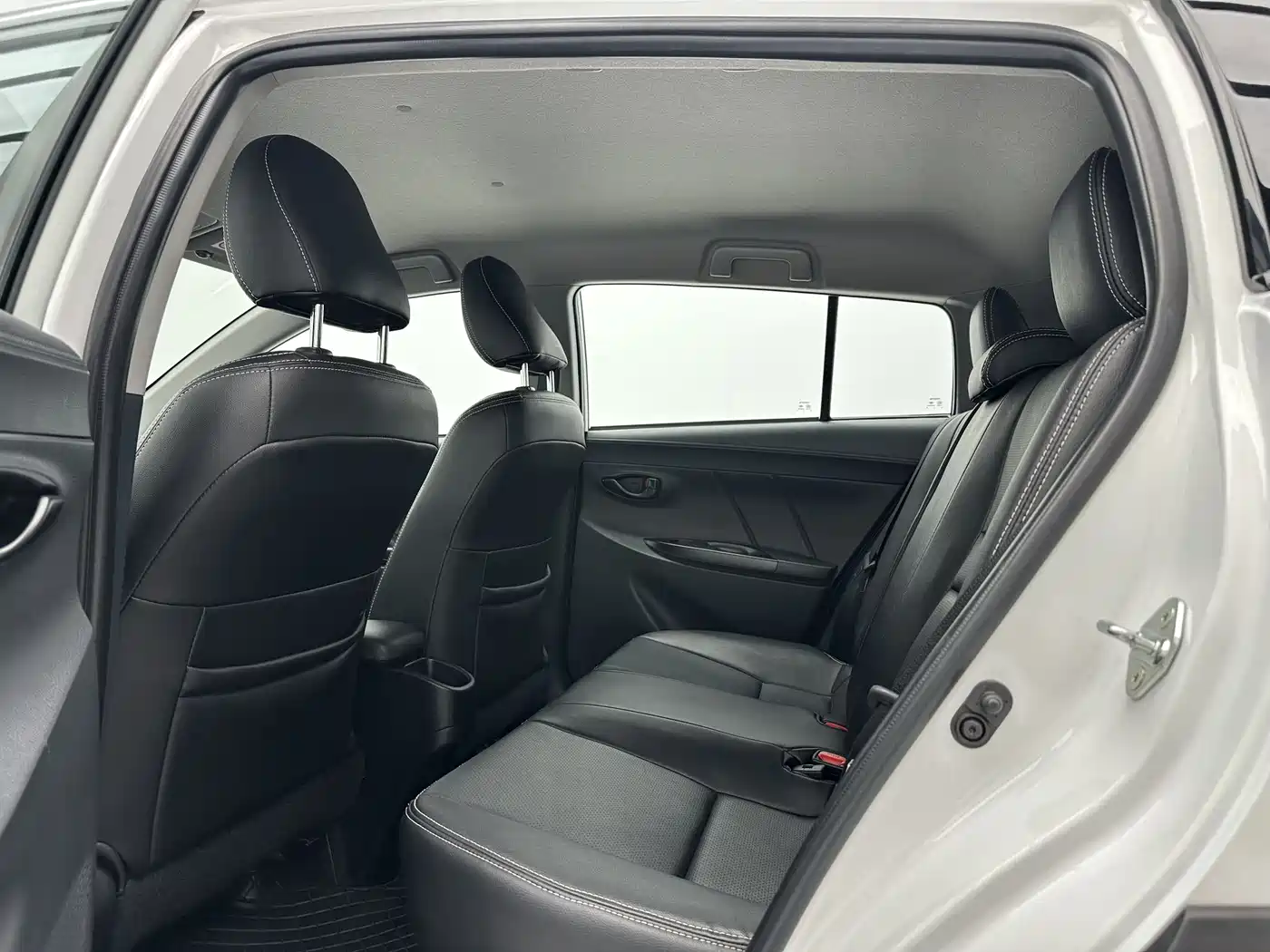Toyota YARiS L Zhi Xuan 2022 Zhi Xuan X 1.5L CVT Luxury PLUS Edition фото 6