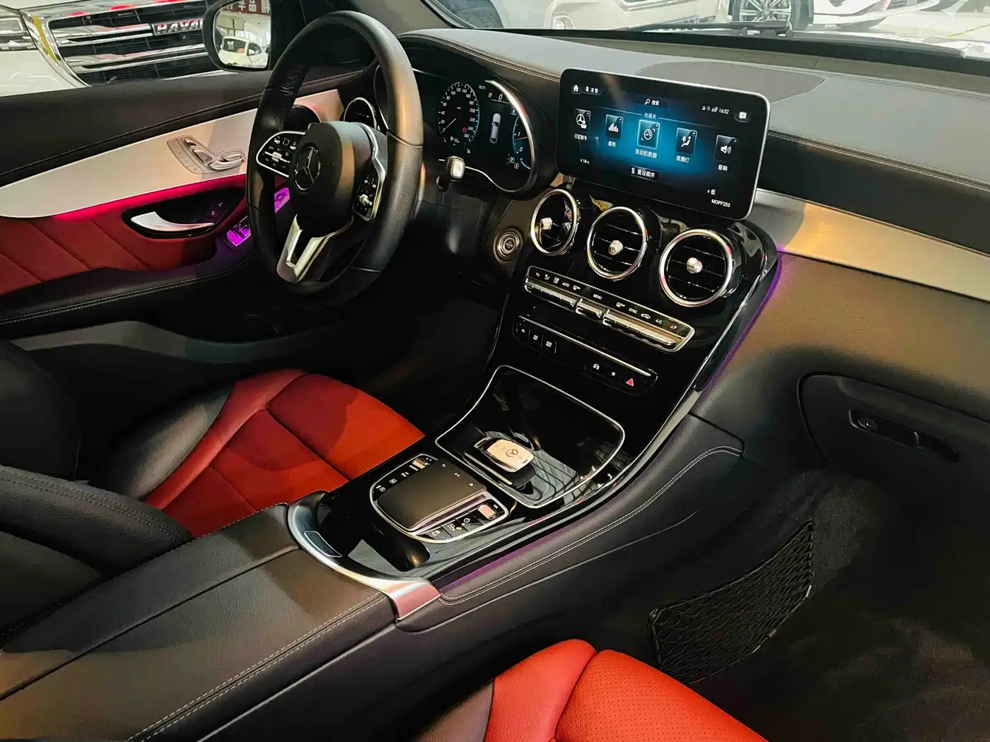 Mercedes-Benz GLC Coupe 2020 GLC 260 4MATIC Coupe SUV фото 15