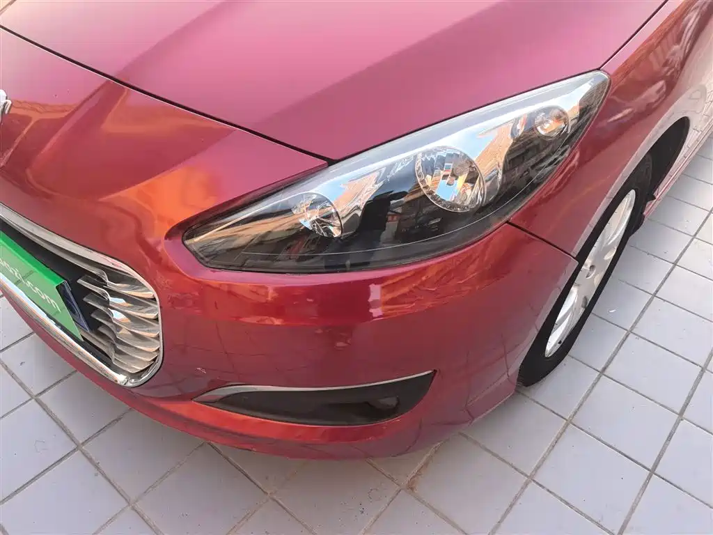 Peugeot 308 2014 Model Joy Edition Classic 1.6L Automatic Superior Style фото 18