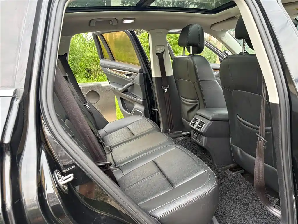 Hanteng Auto Hanteng X7 2017 2018 Model X7S 1.5T Automatic Premium Edition