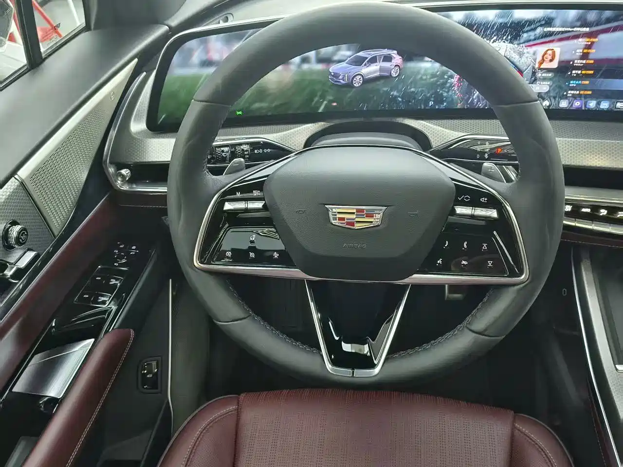 Фото 11 - Cadillac XT5