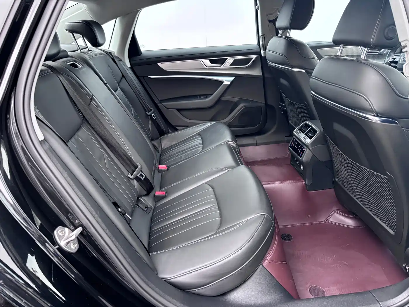 Audi A6L 2023 Facelift 45 TFSI Premium Elegance фото 18
