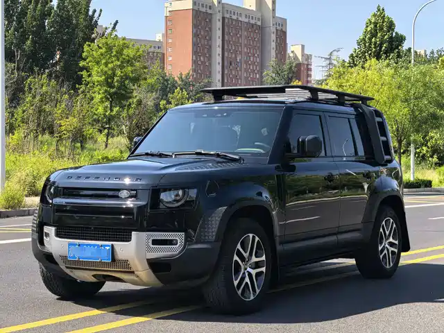 Land Rover Defender 110 3.0T P400, Тёмная спецсерия