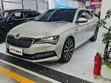 صورة 1 - Škoda Superb