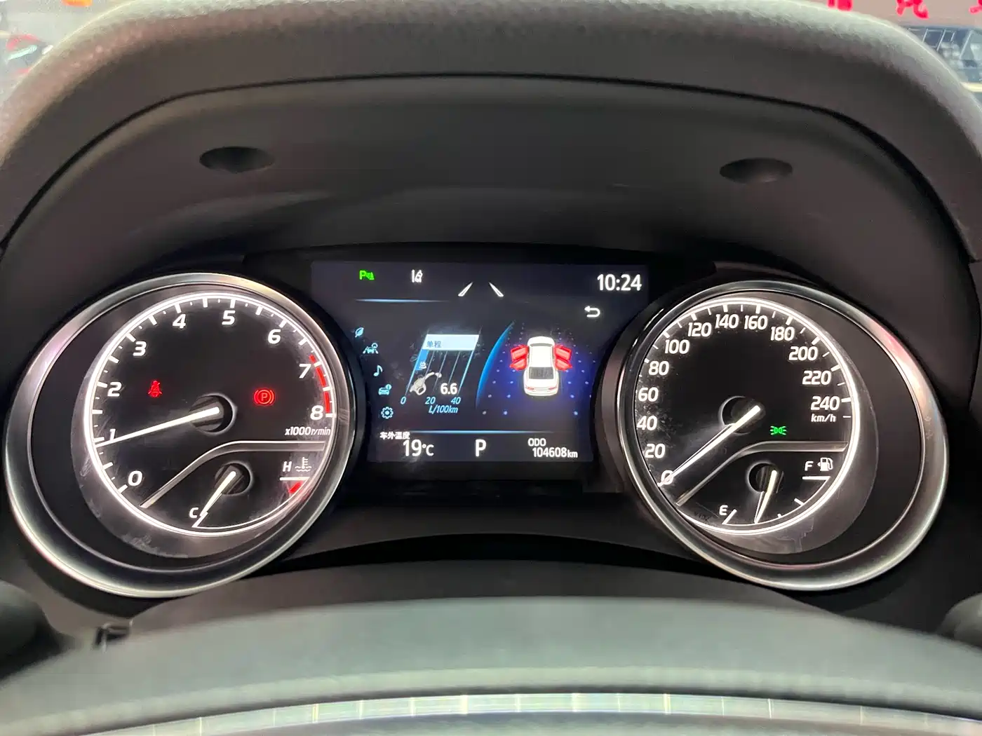Toyota Camry 2021 2.0G Luxury Edition фото 9