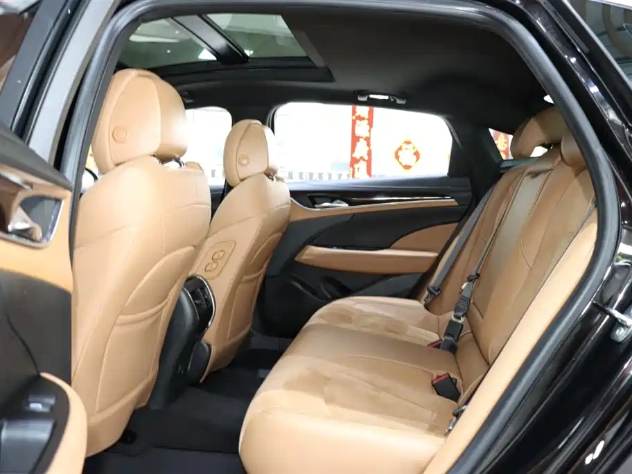 Buick LaCrosse 2019 28T Premium Model фото 10