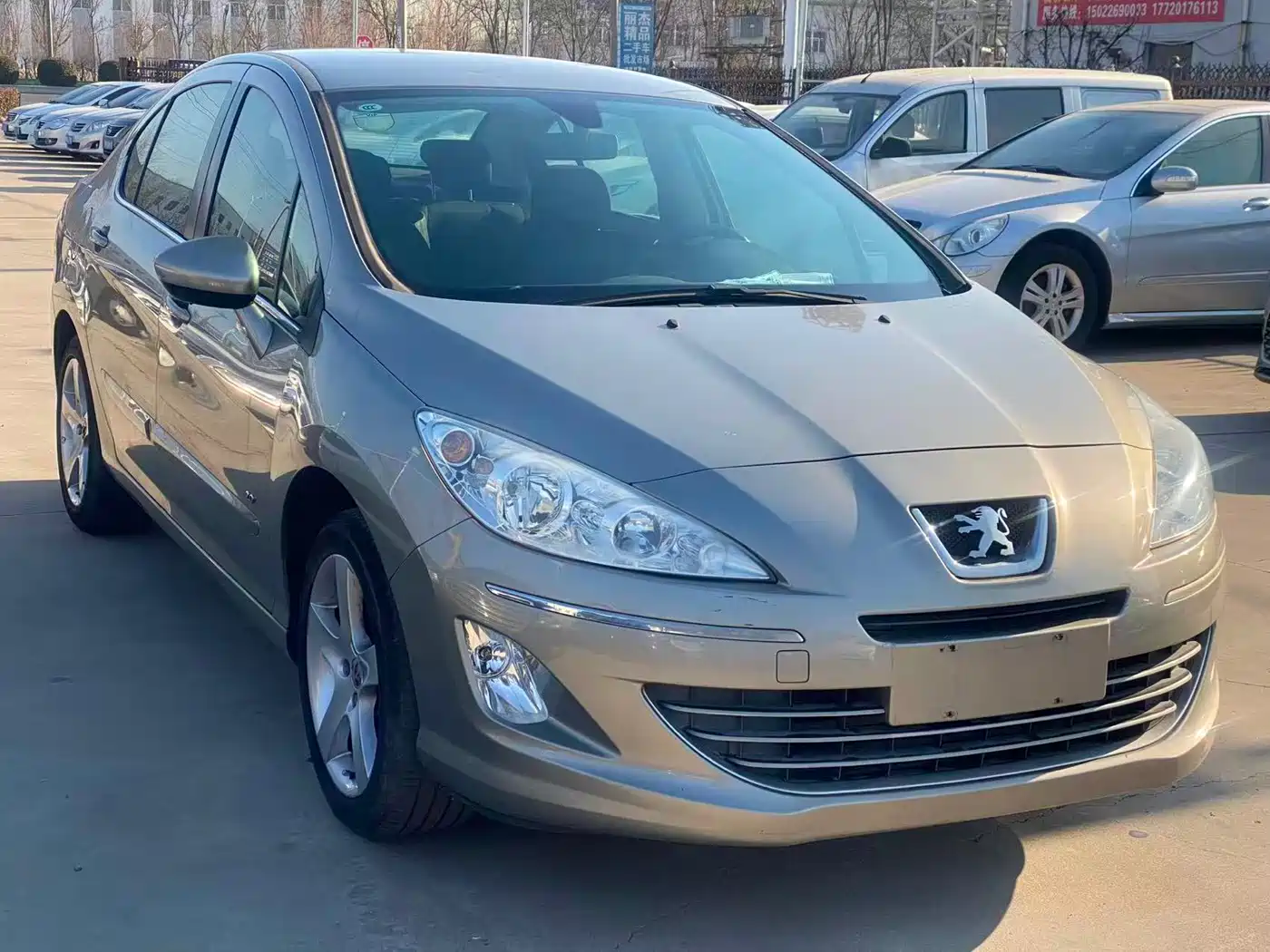 Peugeot 408 2011 1.6L Manual Comfort Edition фото 3