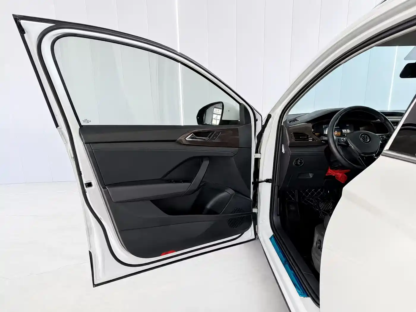 Volkswagen Tharu, миниатюра 21
