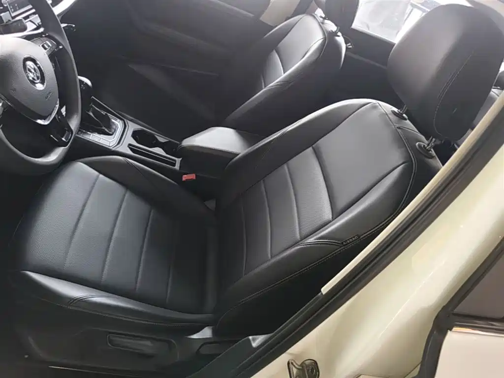 Volkswagen Lavida 2019 1.5L Automatic Comfort Edition China VI фото 15