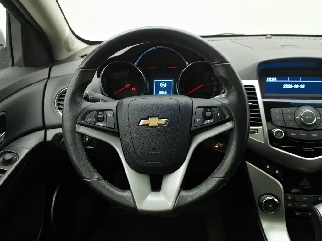 صورة 11 - Chevrolet Cruze