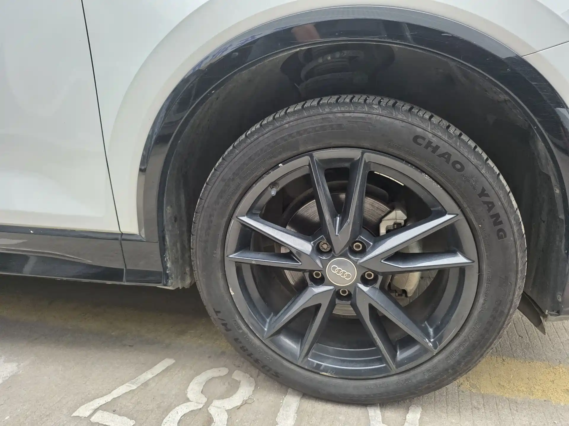 Photo 23 - Audi Q2L