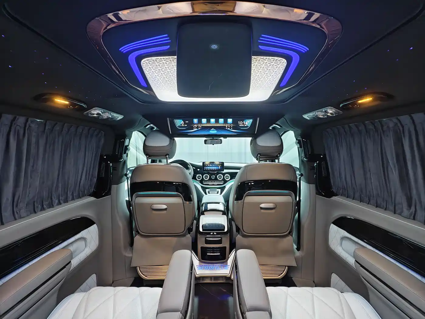 Mercedes-Benz Vito 2023 2.0T Business 7-Seater фото 23
