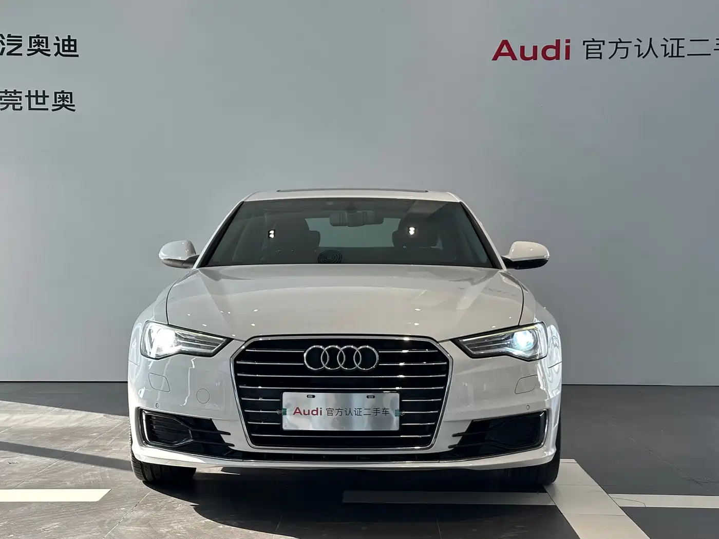 Фото 2 - Audi A6L