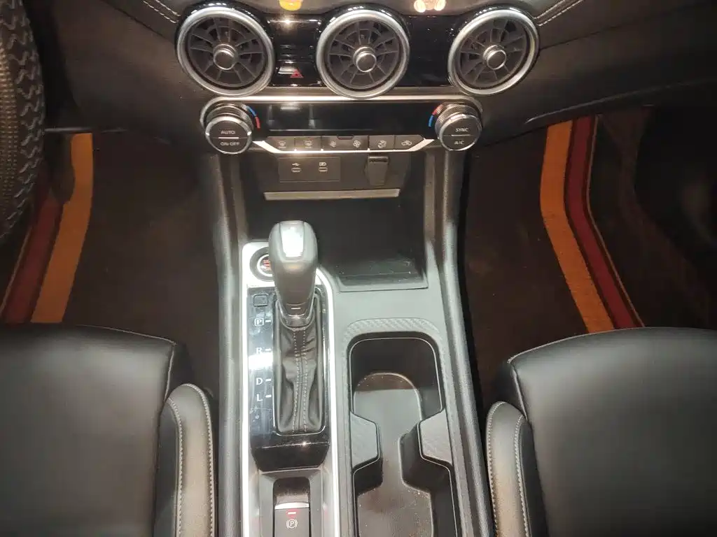 Nissan SYLPHY, миниатюра 11