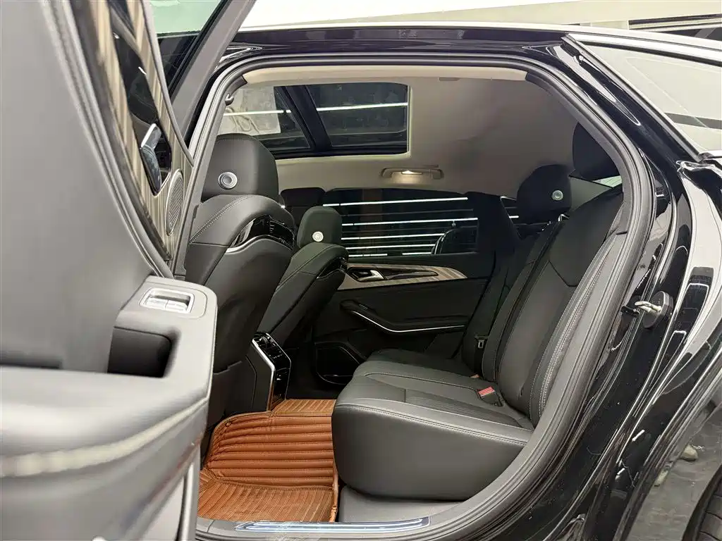 Hongqi H9 2020 2020 2.0T Smart Connection Qi Yue Edition