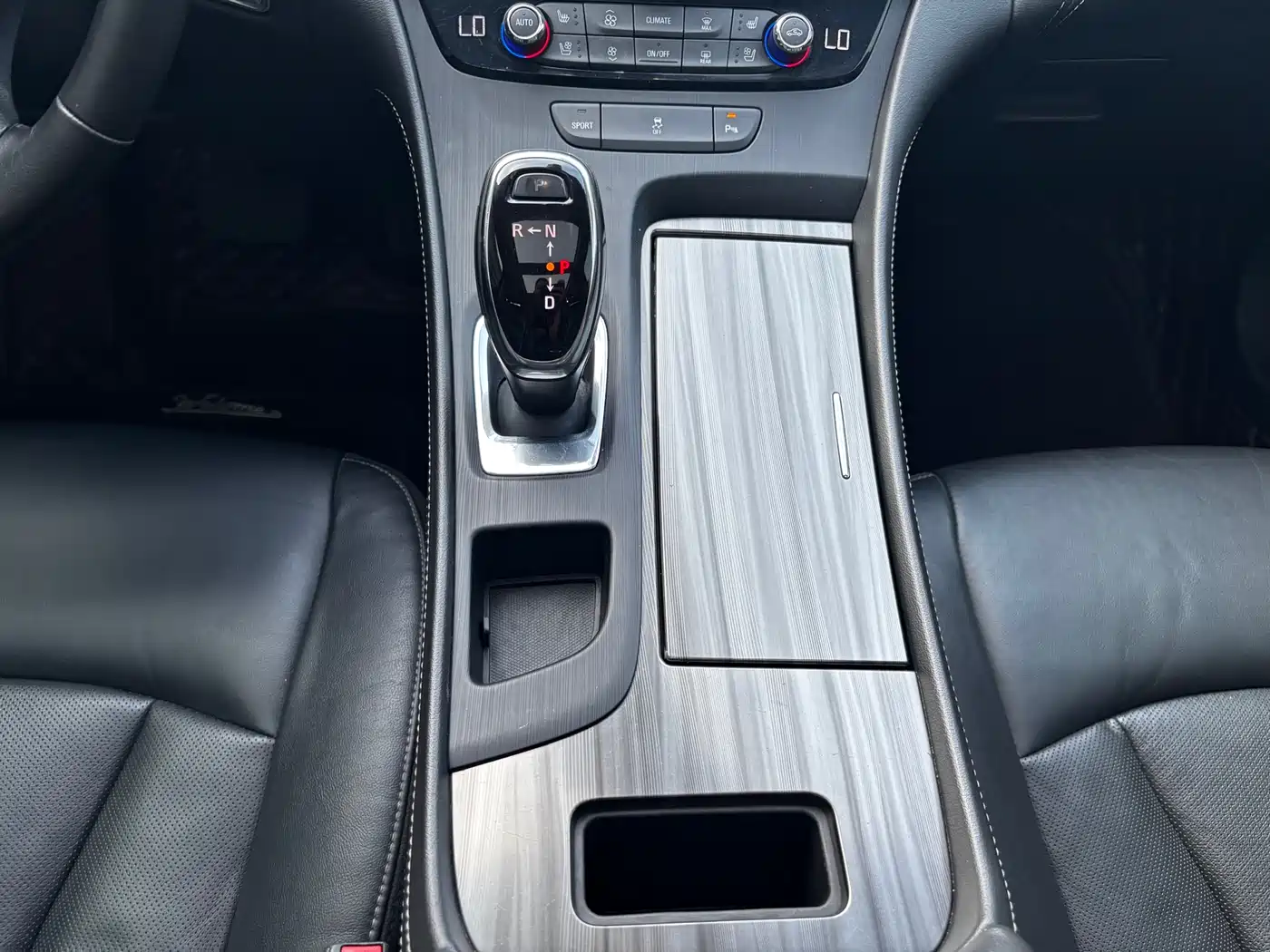 Buick LaCrosse 2018 Model 20T Elite Edition фото 7