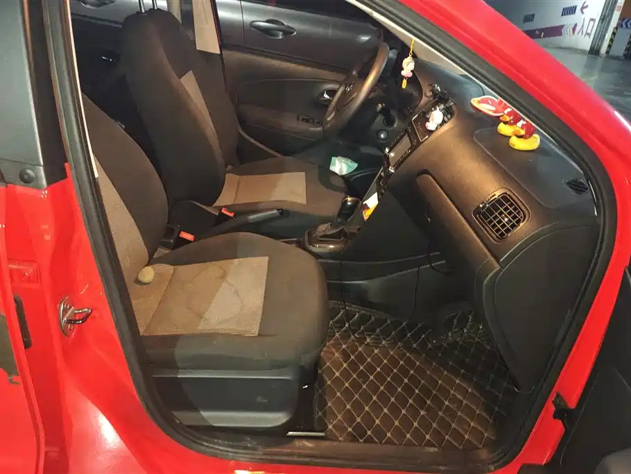 Volkswagen Polo 2018 1.5L Auto Safe Drive фото 8