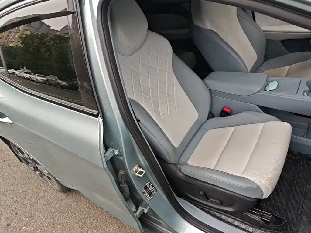 MG MG4 EV 2025 2025 Base Model