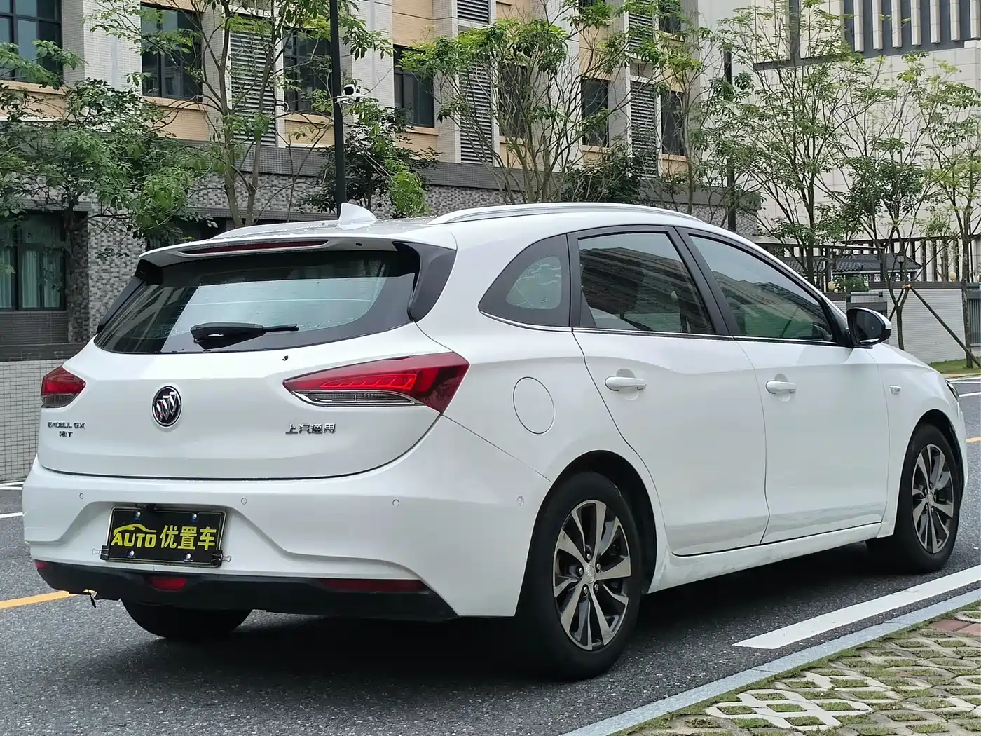 Buick Excelle GT 2018 18T Automatic Elite фото 3