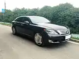 Фото 3 - Lexus LS