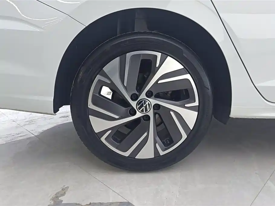 Volkswagen Bora 2023 200TSI DSG Smart Edition фото 6
