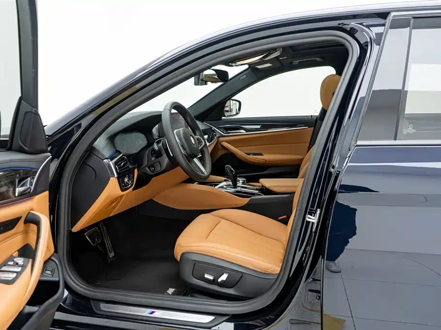 BMW 5 Series 2019 Facelift 530Li Leading M Sport Package фото 16