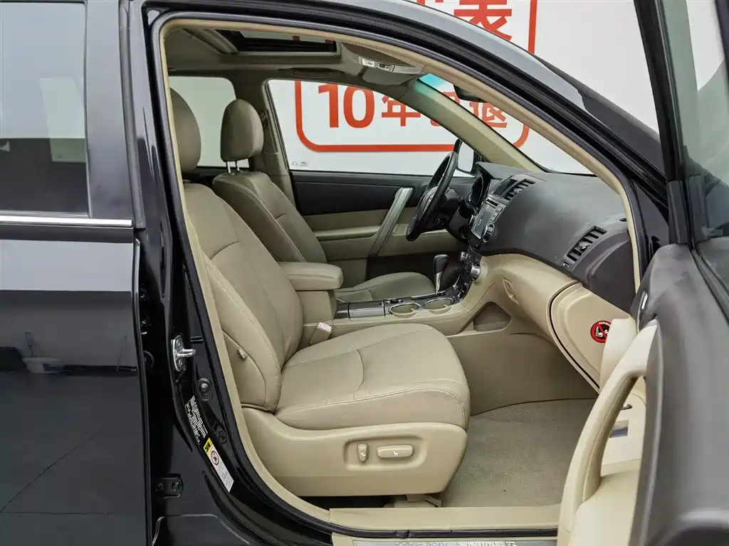 Toyota Highlander 2012 2.7L 2WD 7-Seater Luxury Edition фото 23