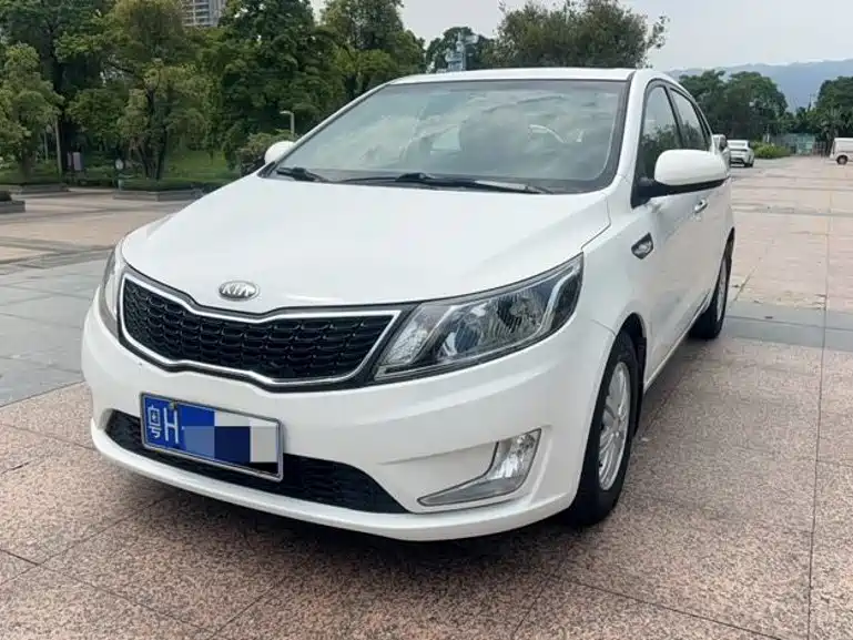 Kia K2 2013 2012 Hatchback 1.4L AT Cool Commemorative Edition