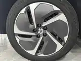 Фото 32 - NIO ES8