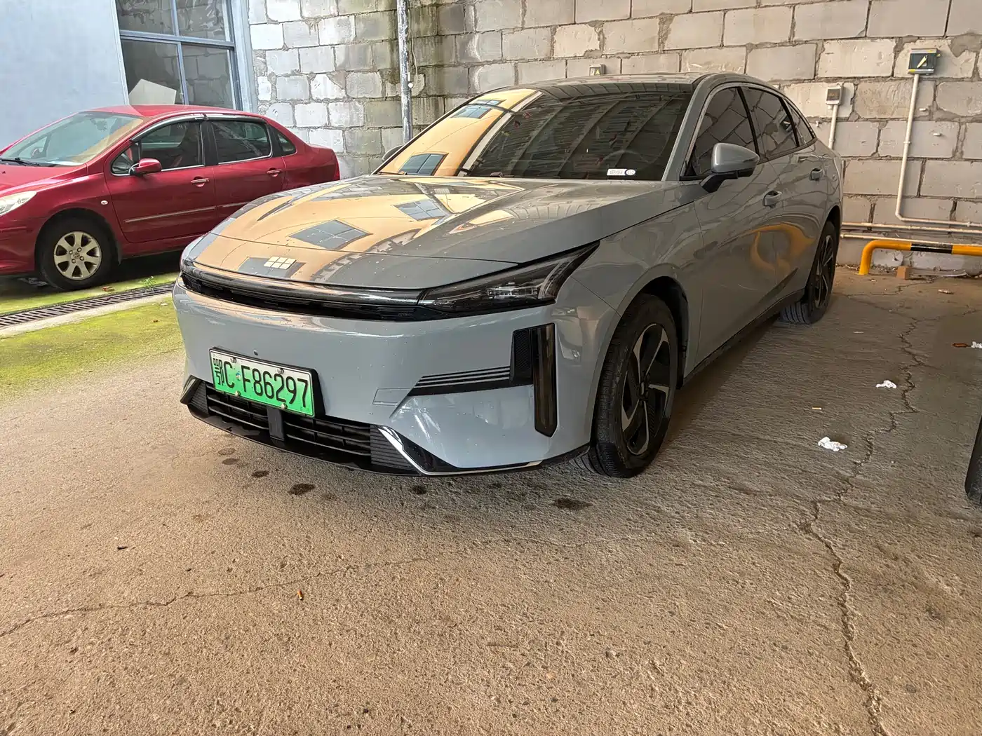 Geely Galaxy Galaxy L6 2025 EM-i 140km Explorer+ Edition