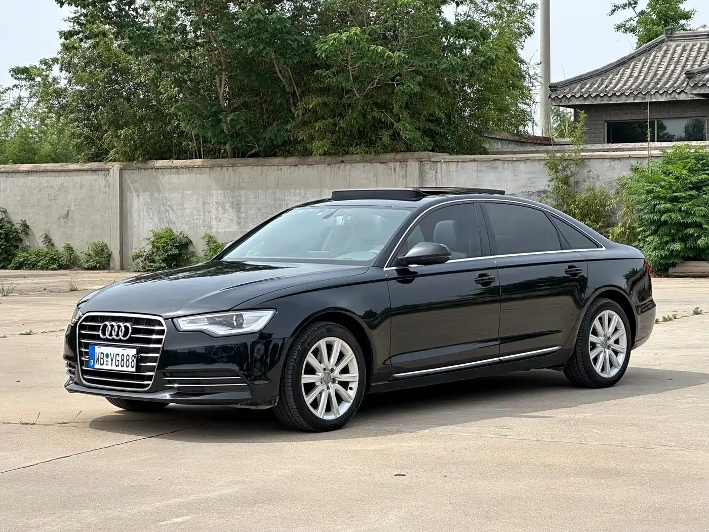 Audi A6L 2014 35 FSI Comfort