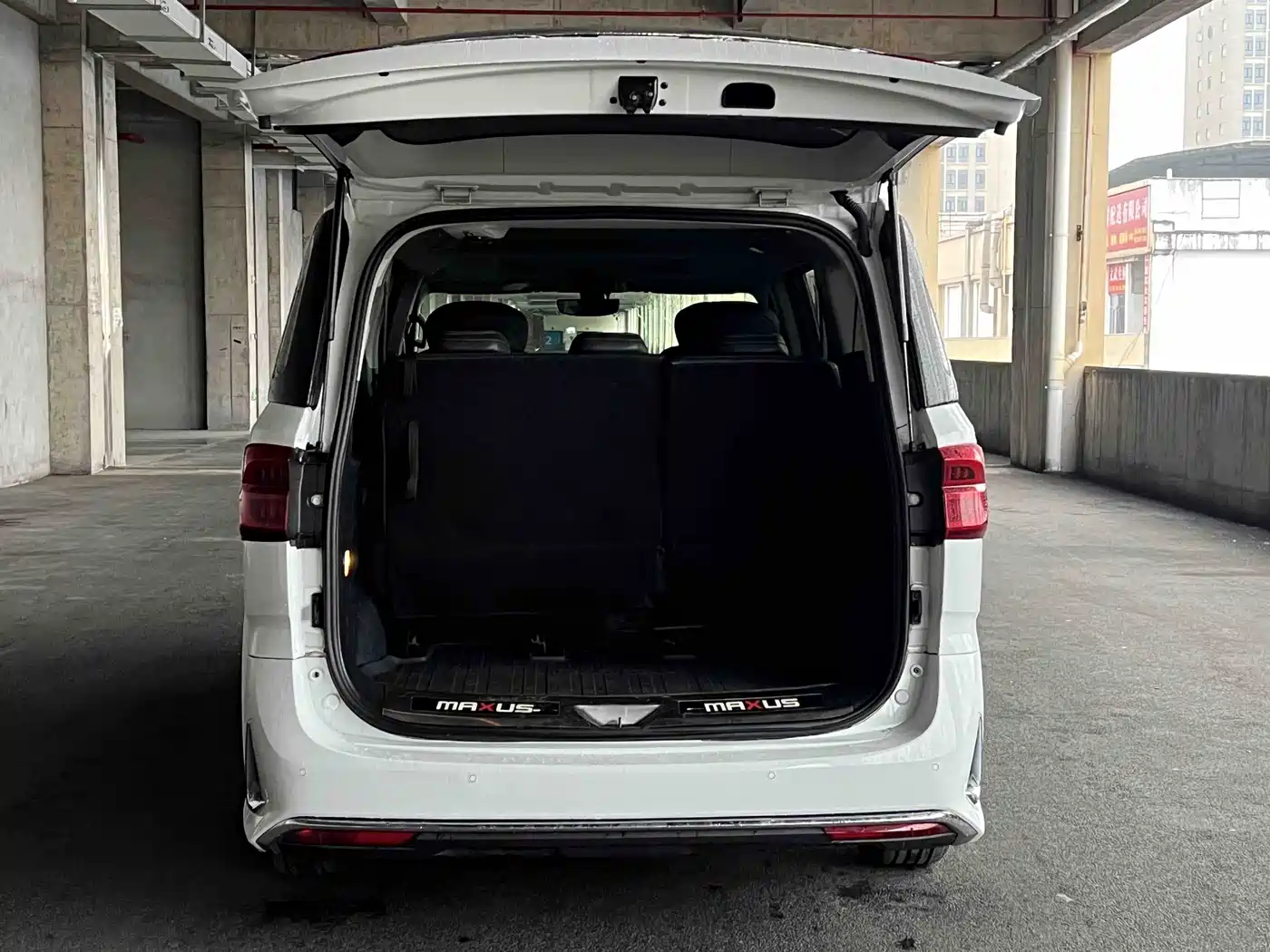SAIC Maxus Maxus G20 2023 PLUS 2.0T Diesel Automatic Luxury Touring Edition фото 5