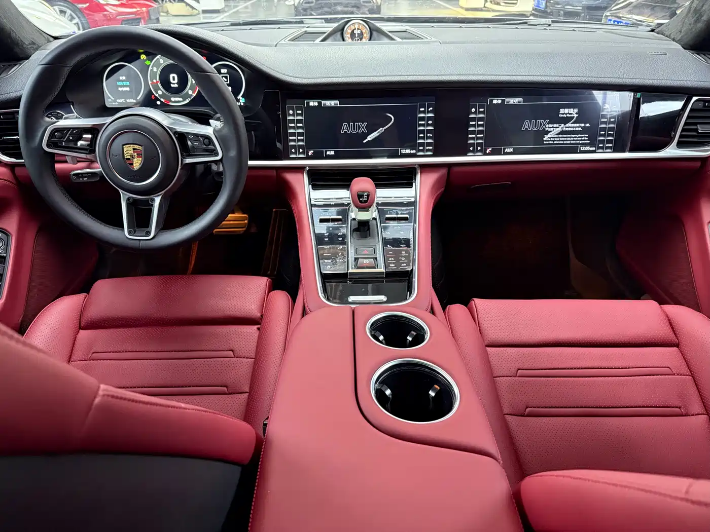 Porsche Panamera 2014 Panamera 3.0T фото 20