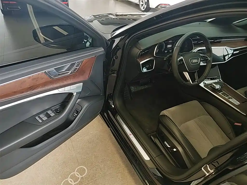 Audi A6L 2023 45 TFSI quattro Premium Dynamic фото 23