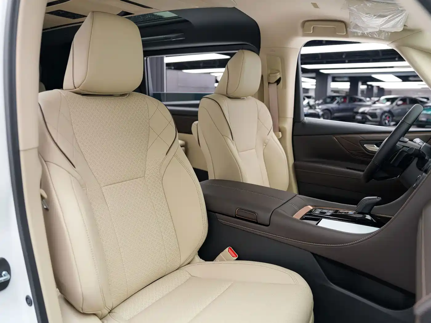 Photo 17 - Toyota Vellfire
